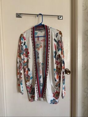 Daniel Rainn White Open-Front Cardigan with Multicolor Floral